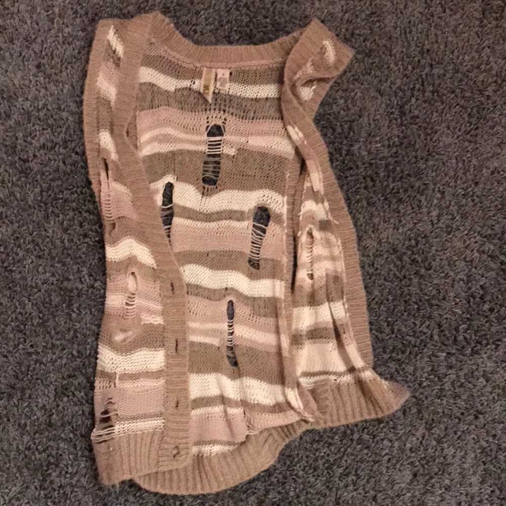 Buckle sweater